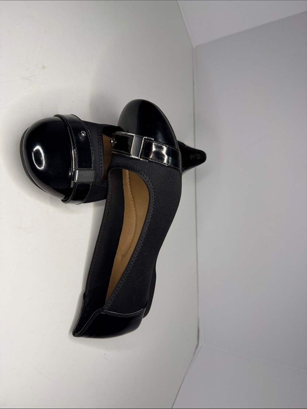dexflex comfort Black Patent Cap-Toe Mary Jane Mini Heel